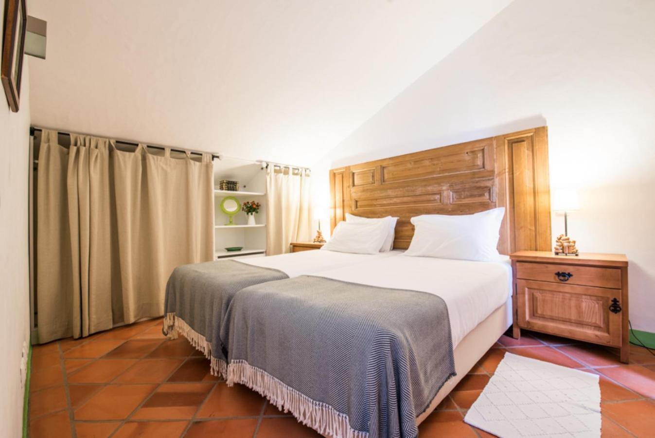 Casas De Juromenha Guest House Екстериор снимка