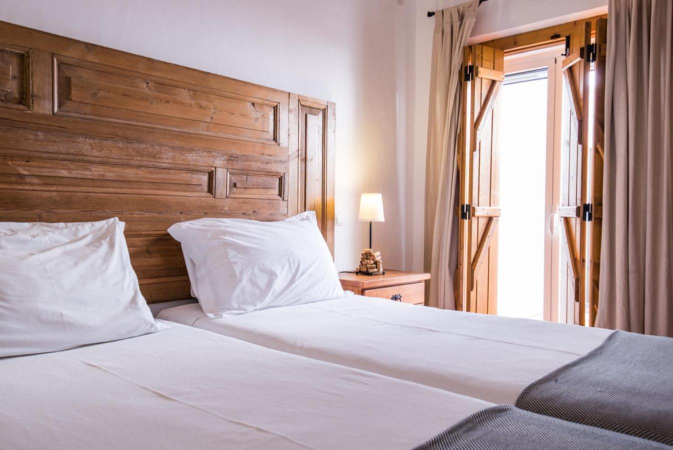 Casas De Juromenha Guest House Екстериор снимка