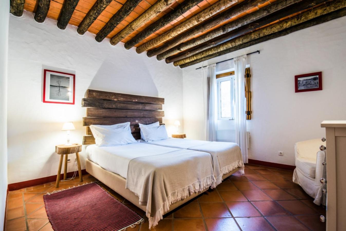 Casas De Juromenha Guest House Екстериор снимка