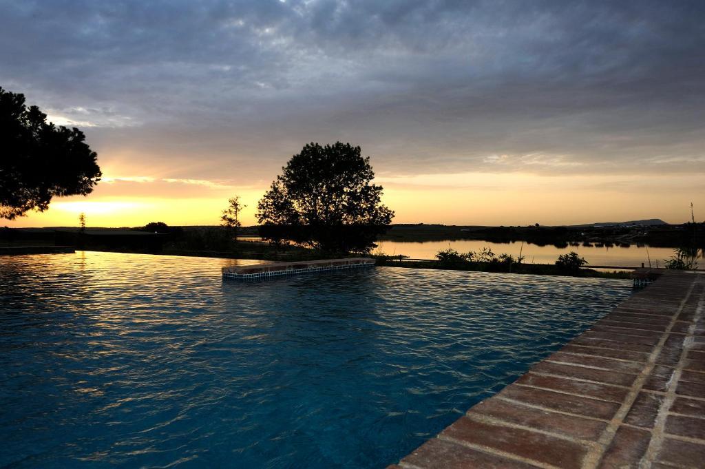 Casas De Juromenha Guest House Екстериор снимка